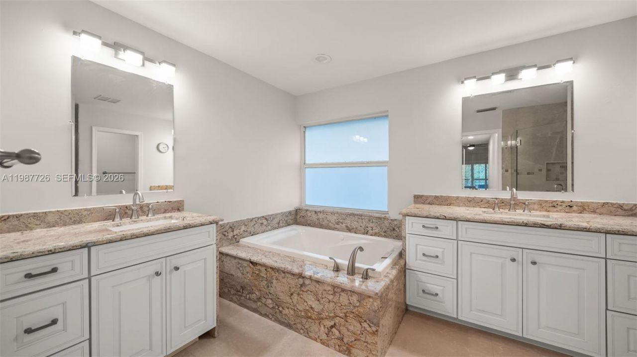 3744 Oak Ridge Cir , Weston, FL 33331 Photo