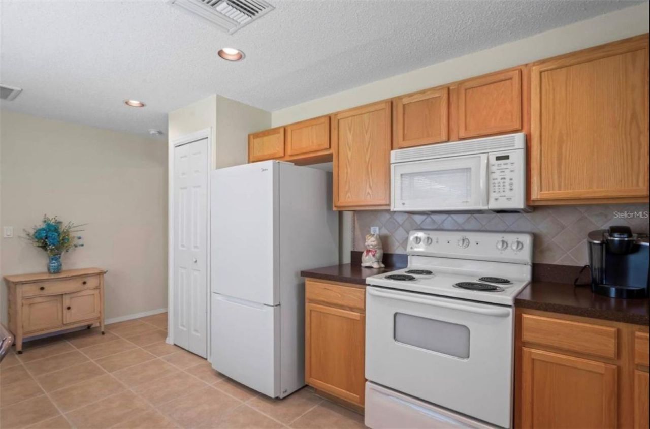 14204 Highgrove Road, Spring Hill, FL 34609 Photo