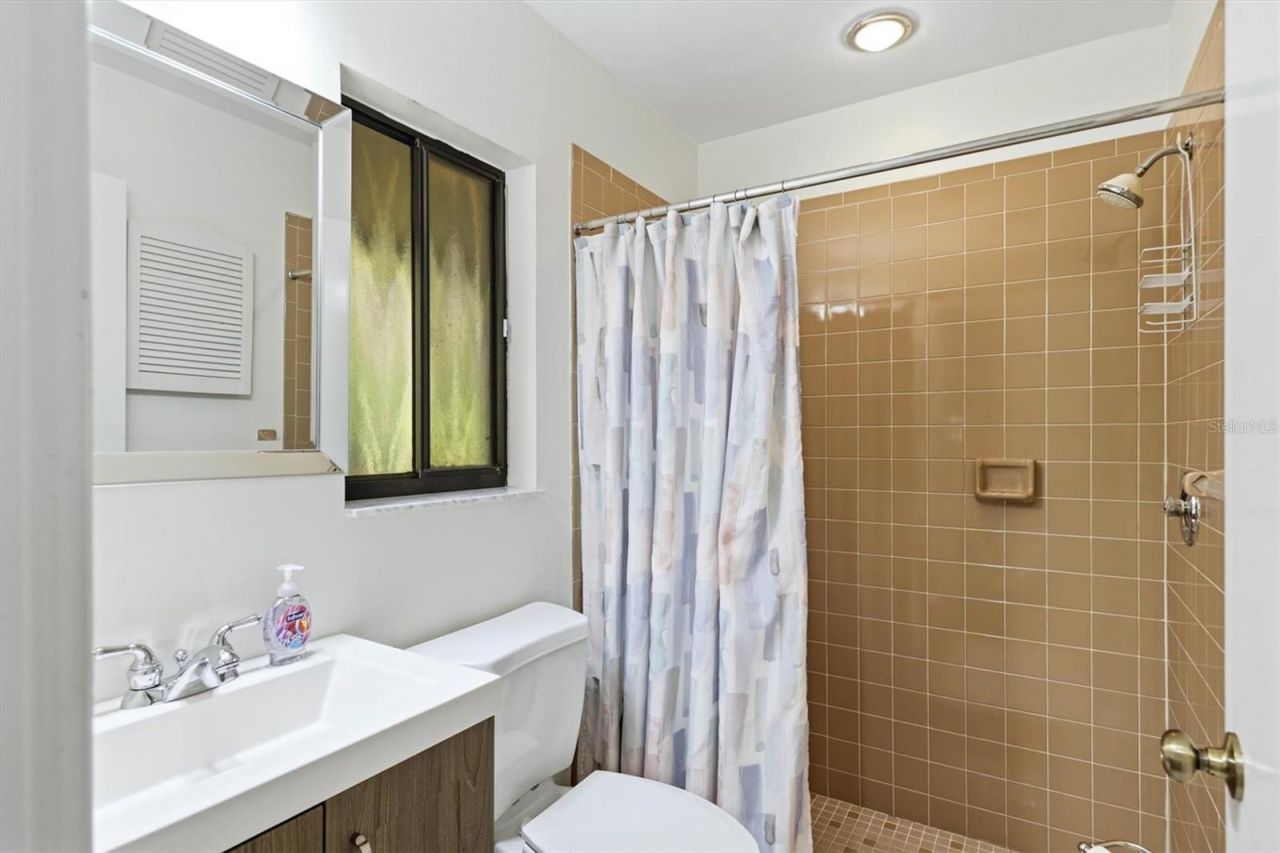 3351 Thornwood Road, Unit 3351, Sarasota, FL 34231 Photo