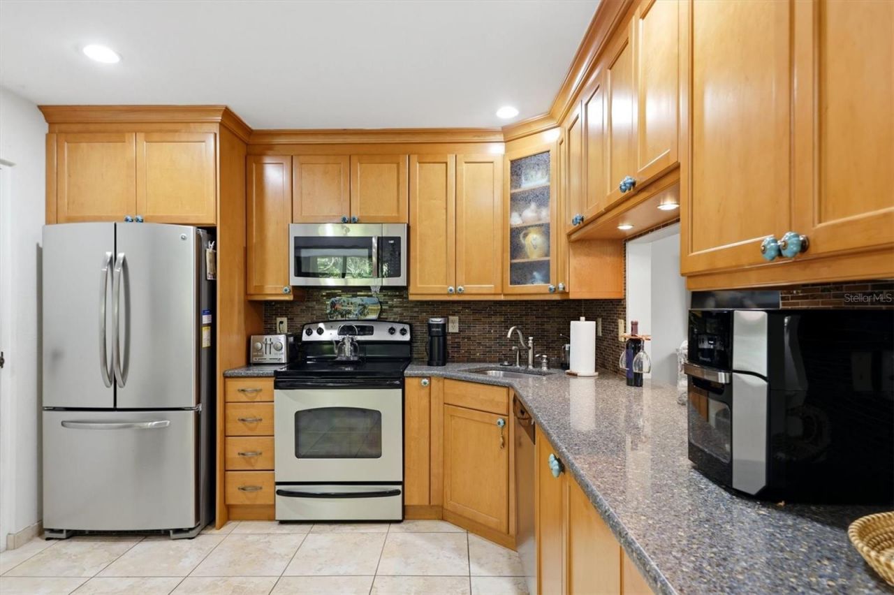 3351 Thornwood Road, Unit 3351, Sarasota, FL 34231 Photo