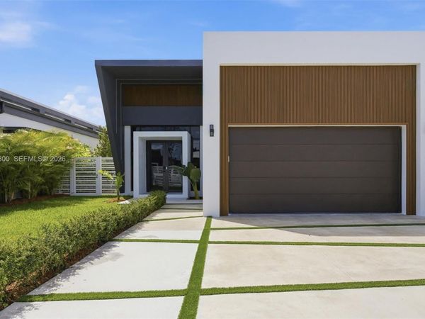 22900 SW 122 PL , Miami, FL 33170