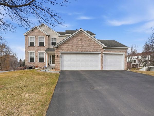 953 Lake Ridge Bay, Woodbury, MN 55129