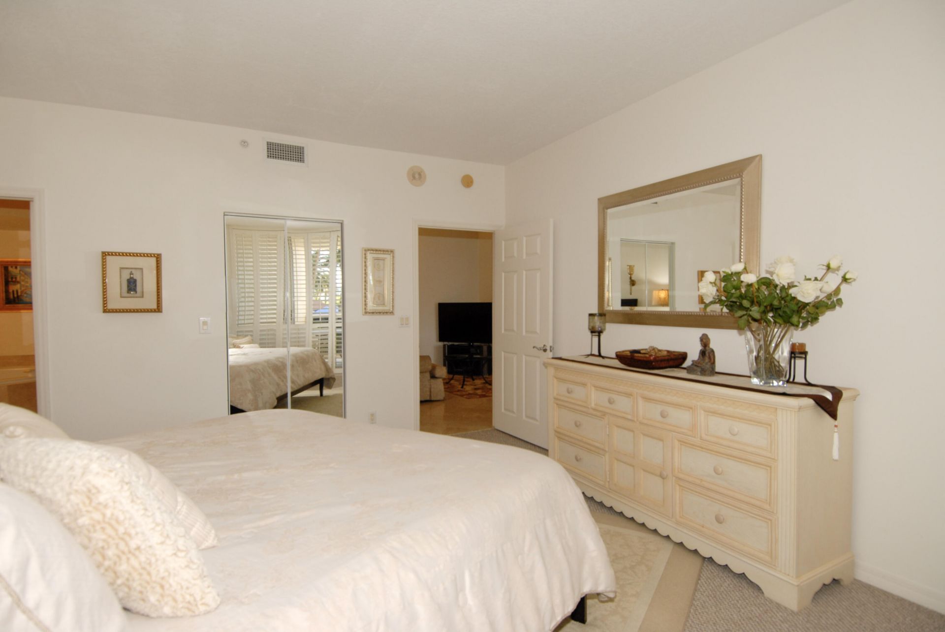 3200 N Ocean Boulevard, Unit 406, Fort Lauderdale, FL 33308 Photo