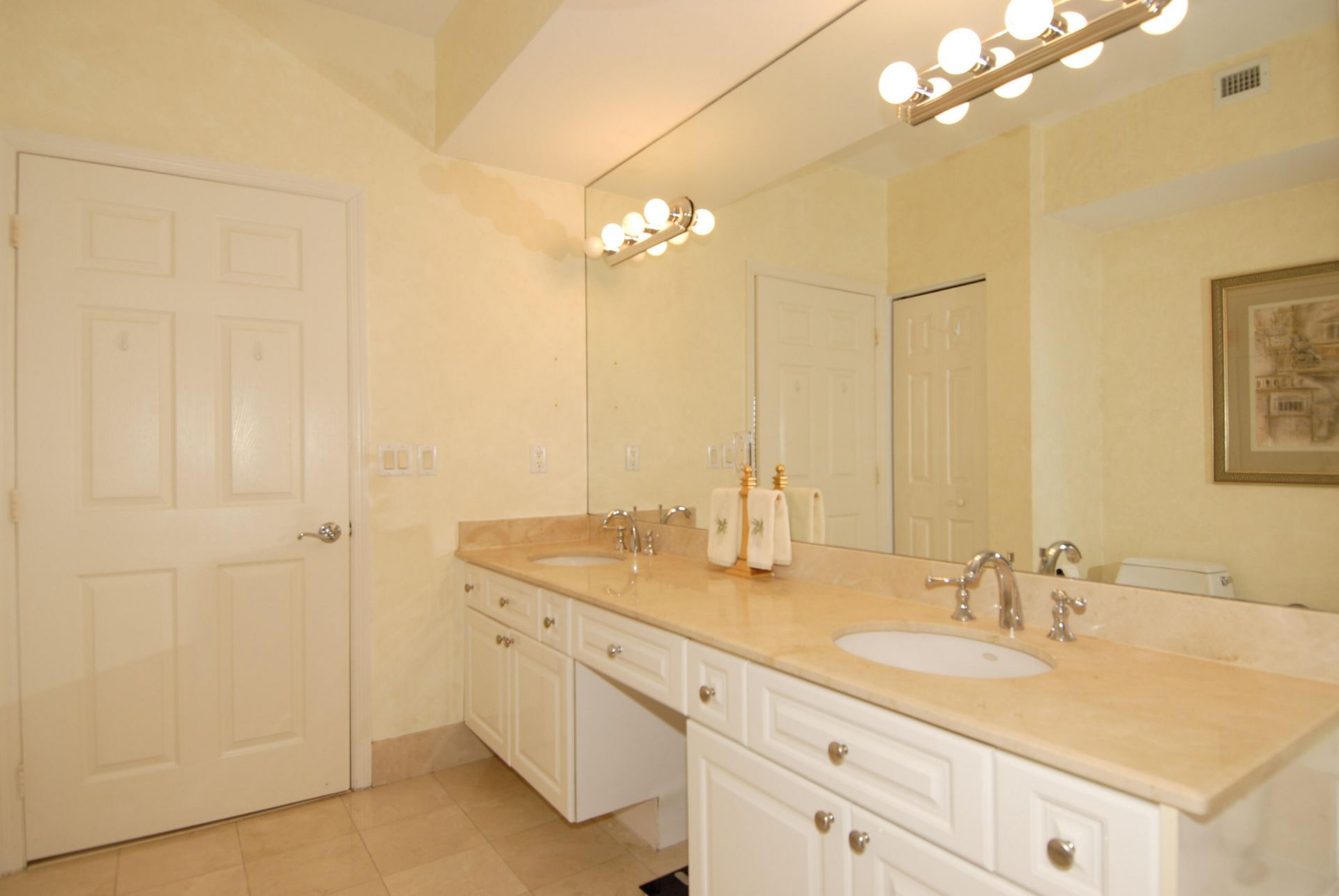 3200 N Ocean Boulevard, Unit 406, Fort Lauderdale, FL 33308 Photo