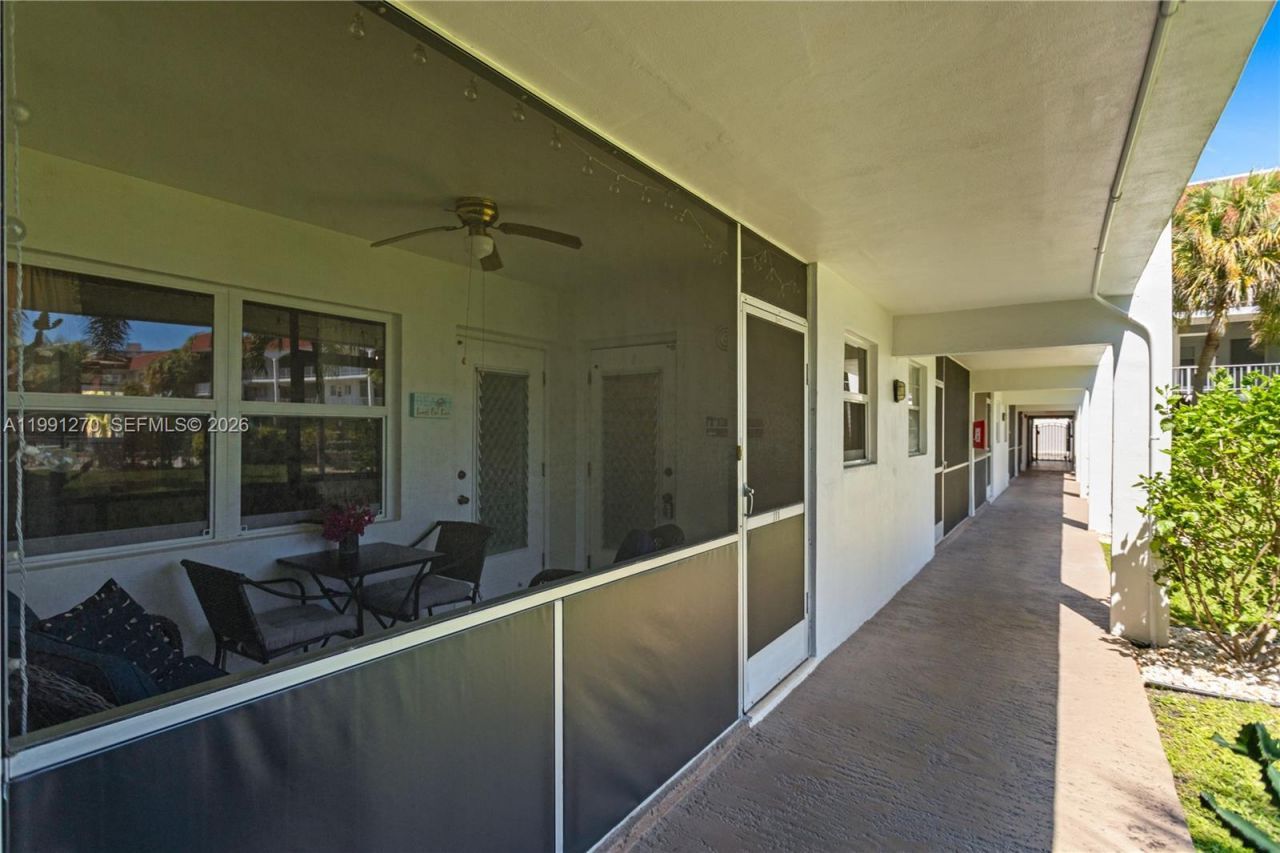 580 Egret Dr, Unit 111, Hallandale Beach, FL 33009 Photo