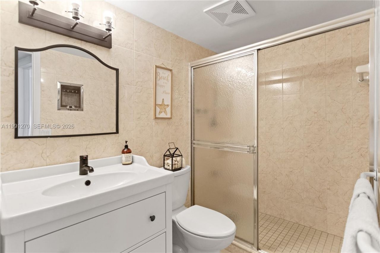 580 Egret Dr, Unit 111, Hallandale Beach, FL 33009 Photo