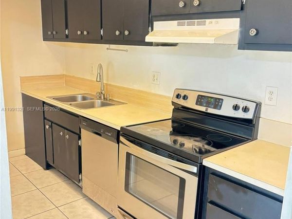 4270 NW 79th Ave , Unit 2D, Doral, FL 33166