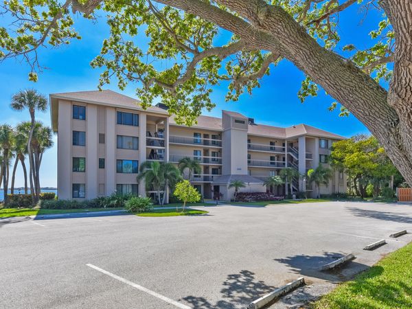 4440 NE Sandpebble Trace, Unit 104, Stuart, FL 34996