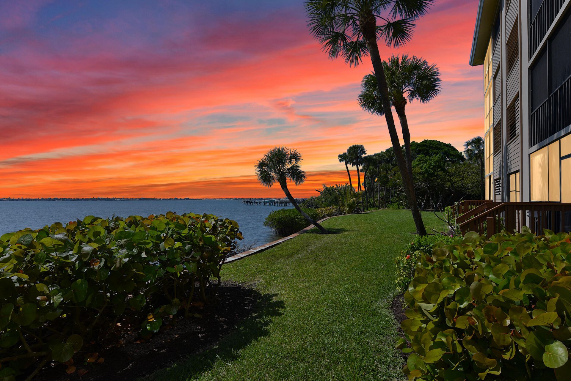 4440 NE Sandpebble Trace, Unit 104, Stuart, FL 34996 Photo