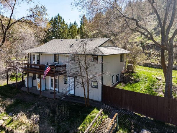 27374 Bumpy Road, John Day, OR 97845