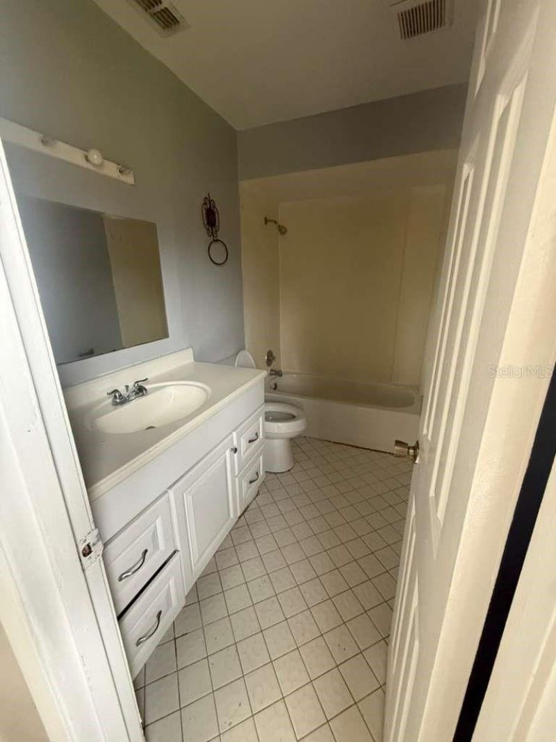 5207 Via Hacienda Circle, Unit B101, Orlando, FL 32839 Photo