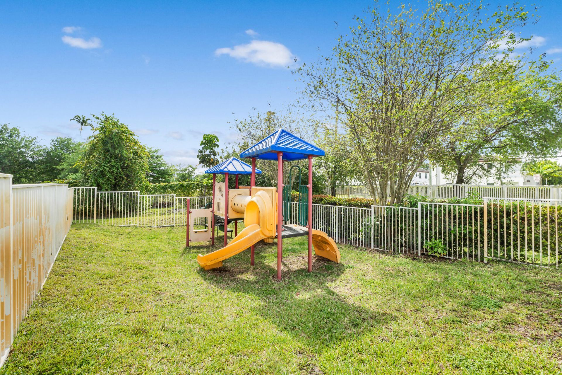 5403 SW 41st Street, Pembroke Park, FL 33023 Photo