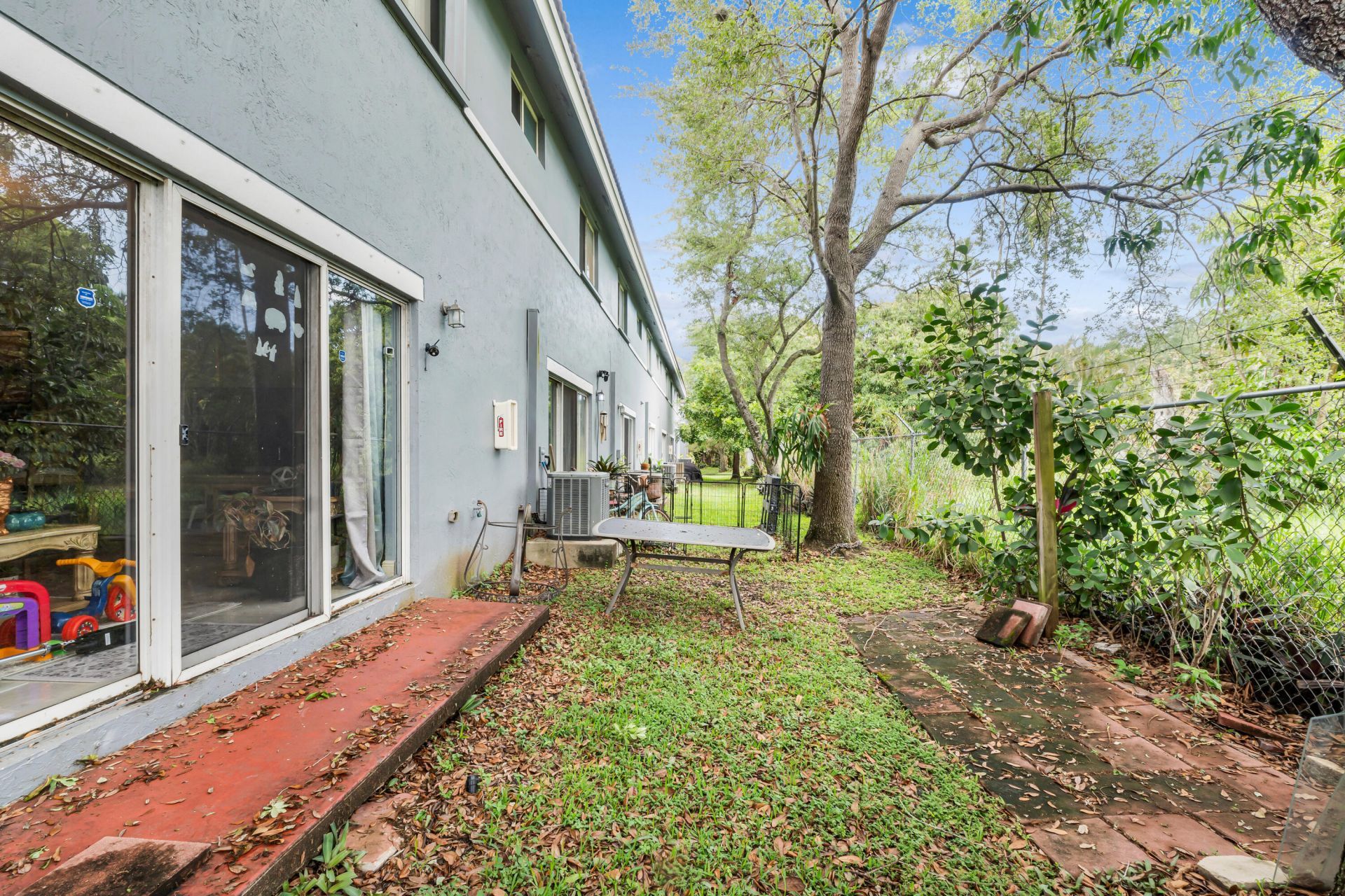 5403 SW 41st Street, Pembroke Park, FL 33023 Photo