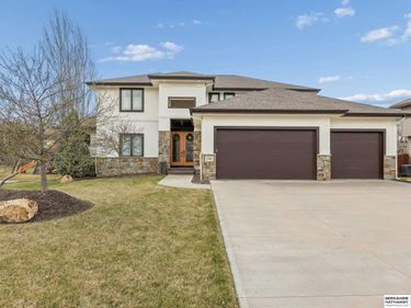 1606 Blue Sage Parkway , Elkhorn, NE 68022