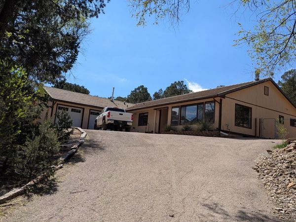 4 Cavaletti Court, Tijeras, NM 87059