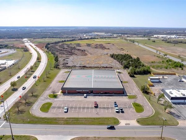 1400 N Kennedy Avenue, Shawnee, OK 74801