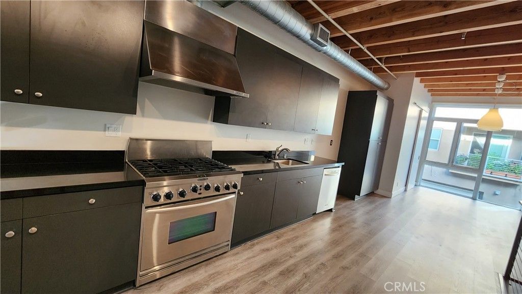 171 E City Place Drive, Santa Ana, CA 92705 Main Photo