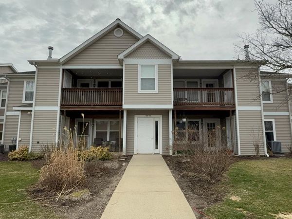1401 Millbrook Trail, Ann Arbor, MI 48108