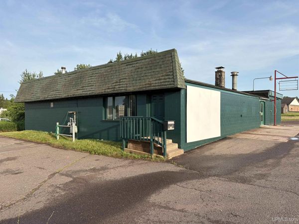 113 S Massie Street, Bessemer, MI 49911