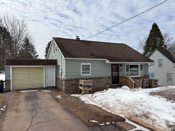 111 E Ash Street, Ironwood, MI 49938