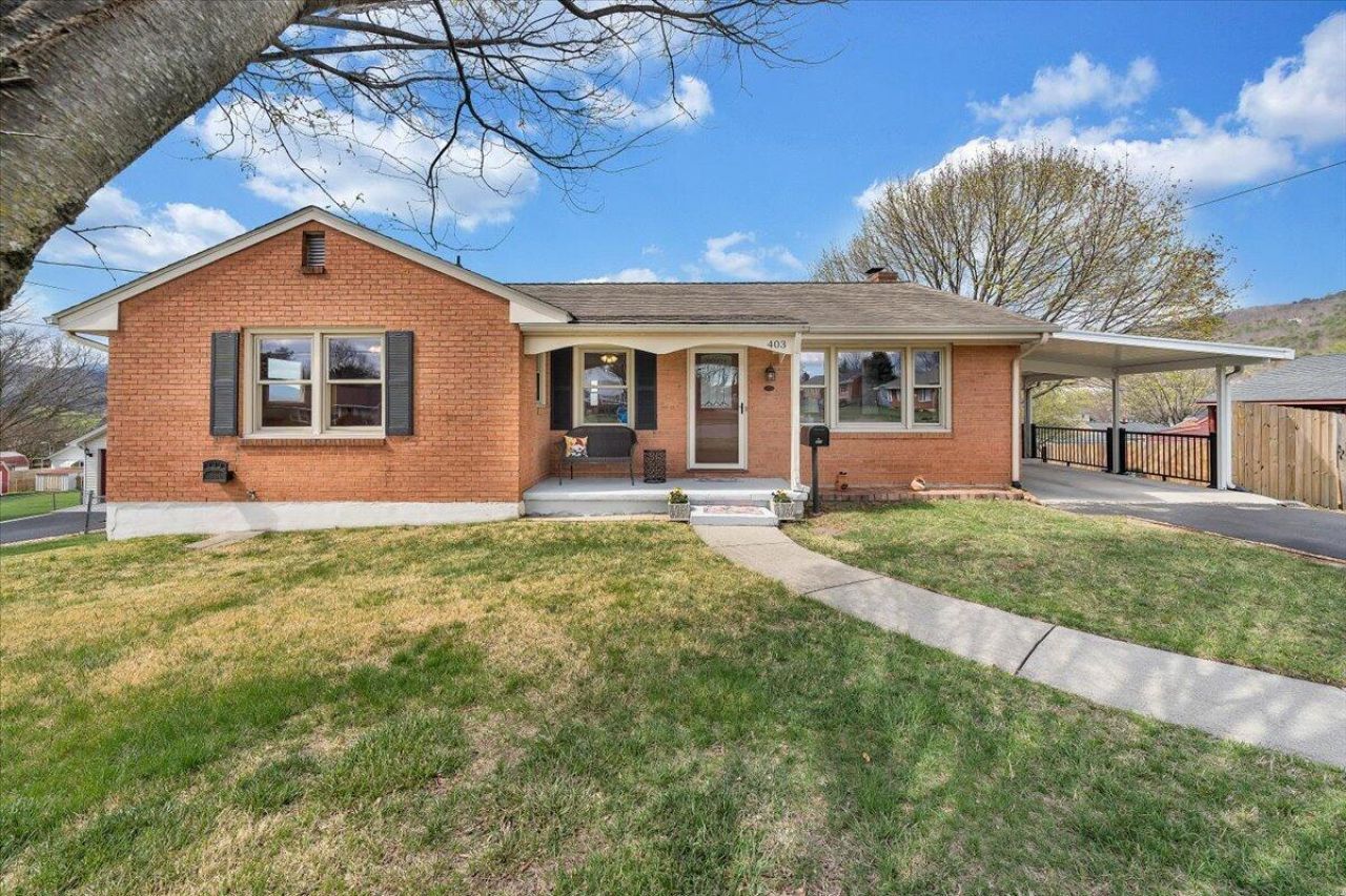 403 Lake Ave, Salem, VA 24153 Main Photo