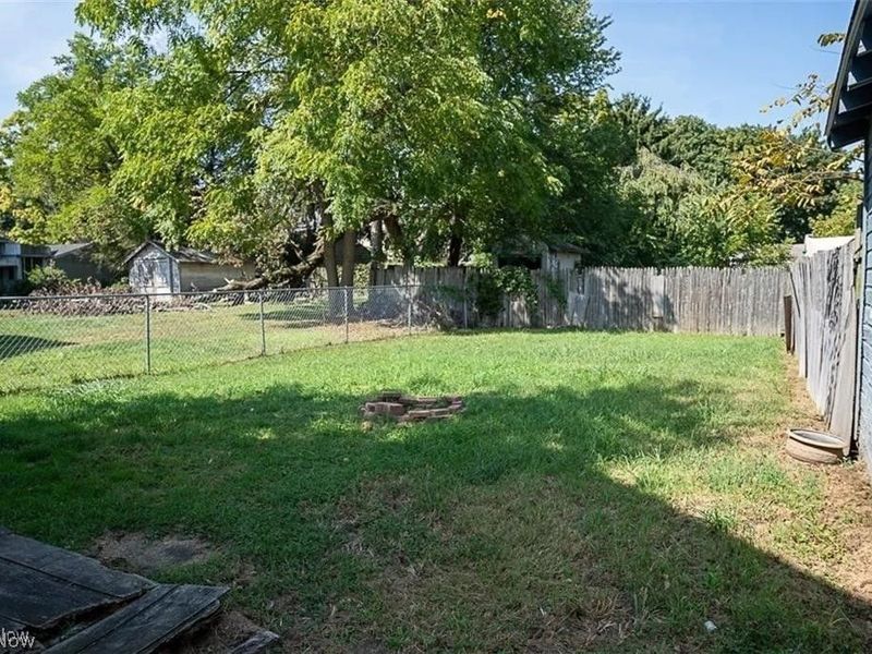 1150 Wooster Road N, Barberton, OH 44203 Photo 7