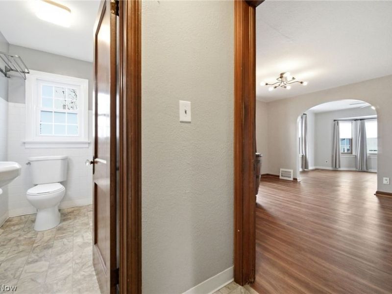 5918 Maplewood Road, Mayfield Heights, OH 44124 Photo 10