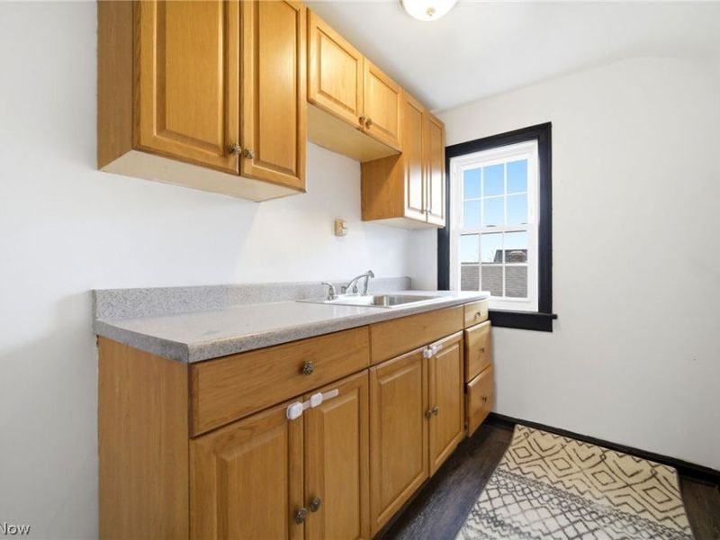 5918 Maplewood Road, Mayfield Heights, OH 44124 Photo 11