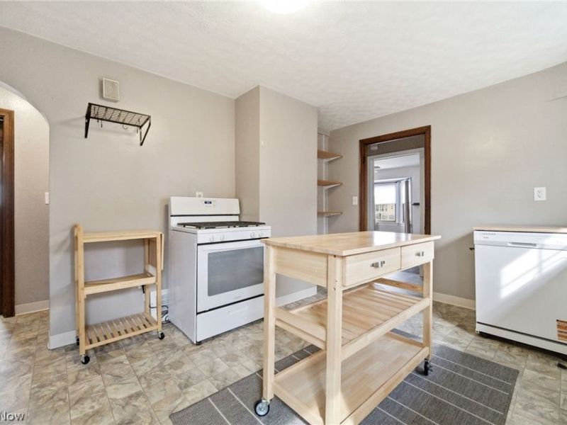 5918 Maplewood Road, Mayfield Heights, OH 44124 Photo 16