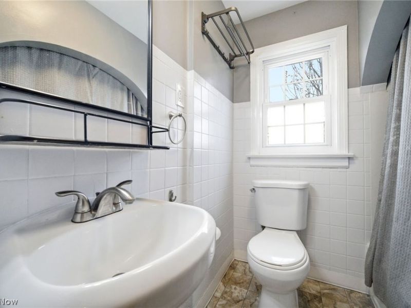 5918 Maplewood Road, Mayfield Heights, OH 44124 Photo 31