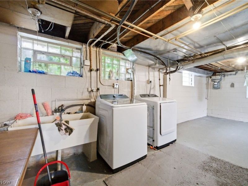 5918 Maplewood Road, Mayfield Heights, OH 44124 Photo 41