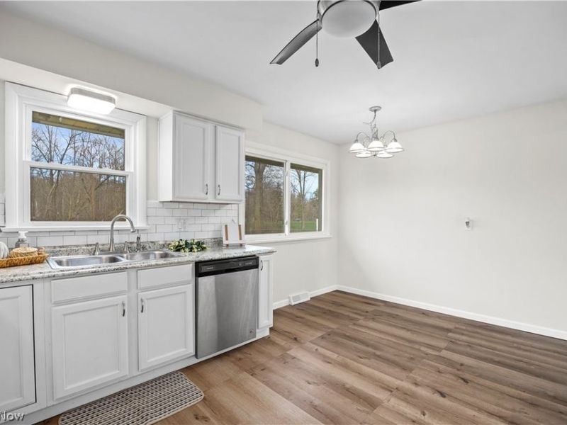 239 Habant Drive, Amherst, OH 44001 Photo 4