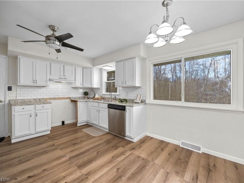 239 Habant Drive, Amherst, OH 44001 Photo 5