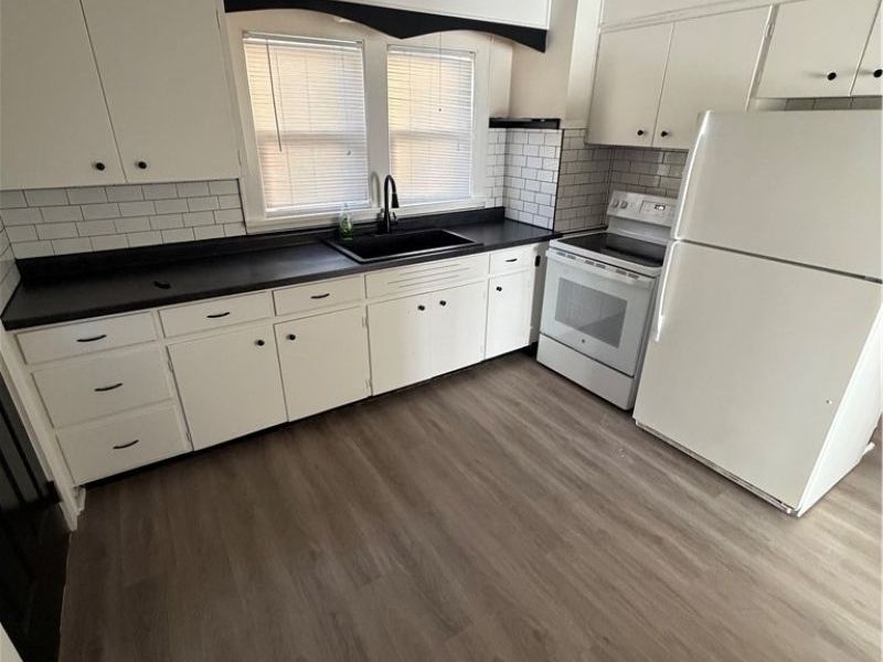 2458 East Avenue, Akron, OH 44314 Photo 2