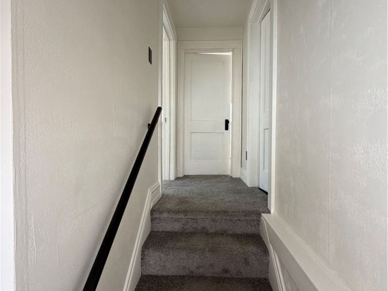 2458 East Avenue, Akron, OH 44314 Photo 9