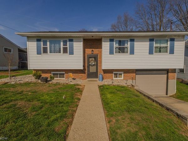 2310 Randolph Drive, Parkersburg, WV 26104