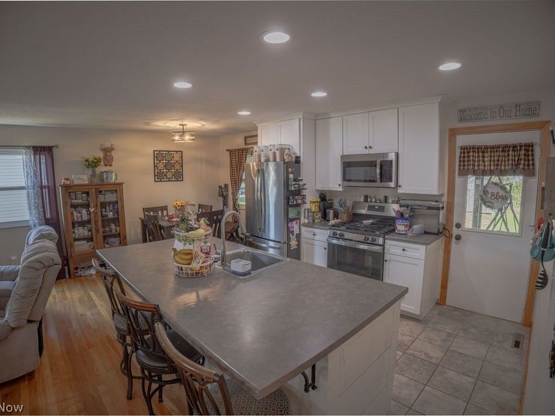 2310 Randolph Drive, Parkersburg, WV 26104 Photo 2