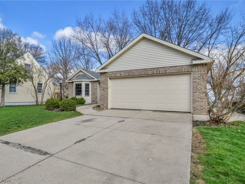 235 Brandtson Avenue, Elyria, OH 44035 Photo 3