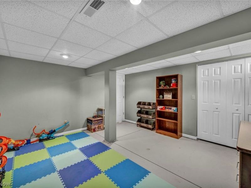 235 Brandtson Avenue, Elyria, OH 44035 Photo 32