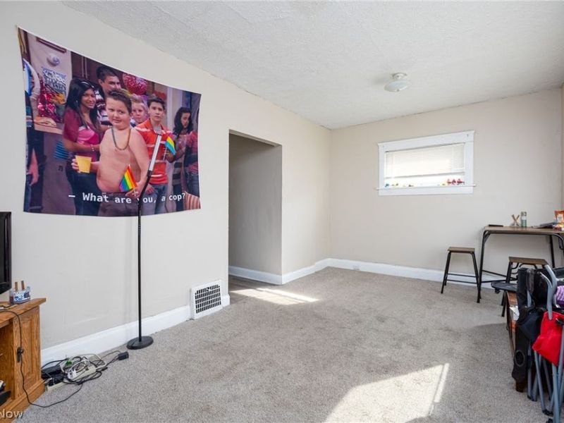 279 Cross Street, Akron, OH 44311 Photo 6