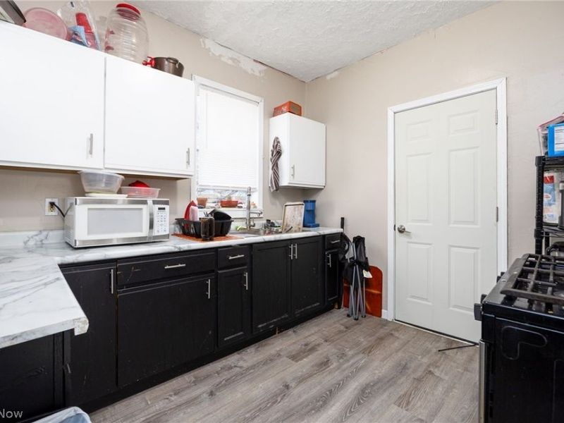 279 Cross Street, Akron, OH 44311 Photo 9