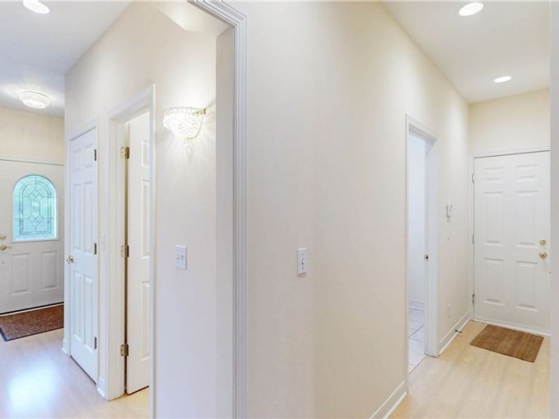 8096 Long Forest Drive, Brecksville, OH 44141 Photo 16