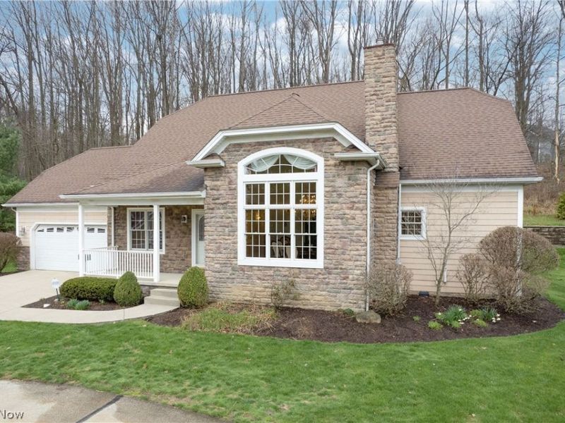 8096 Long Forest Drive, Brecksville, OH 44141 Photo 2