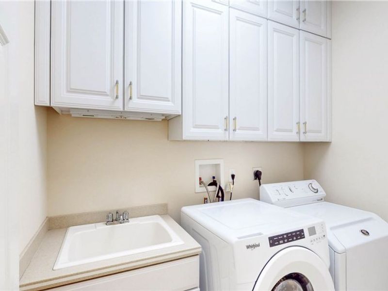 8096 Long Forest Drive, Brecksville, OH 44141 Photo 27