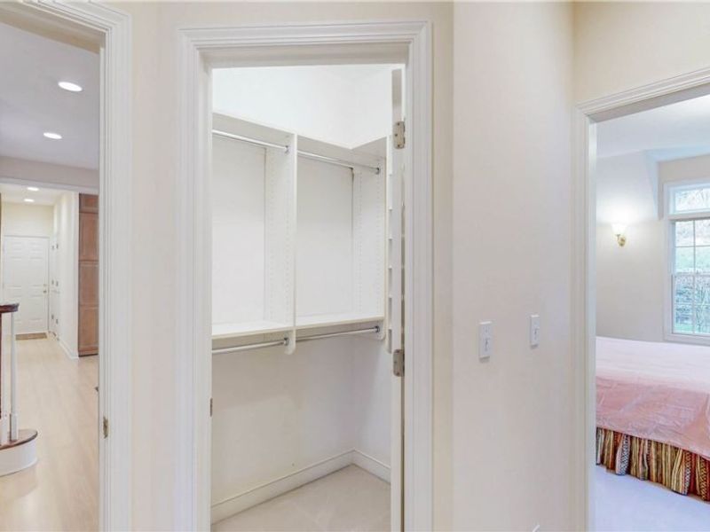 8096 Long Forest Drive, Brecksville, OH 44141 Photo 28