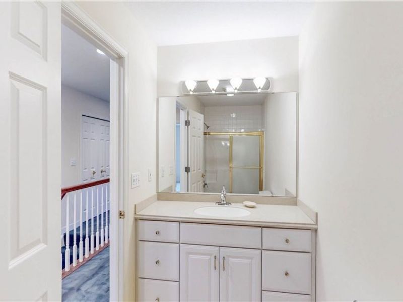 8096 Long Forest Drive, Brecksville, OH 44141 Photo 38