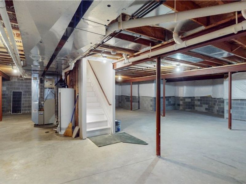 8096 Long Forest Drive, Brecksville, OH 44141 Photo 41