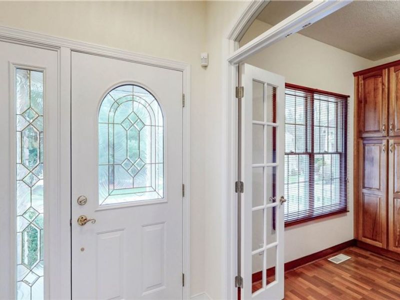 8096 Long Forest Drive, Brecksville, OH 44141 Photo 9