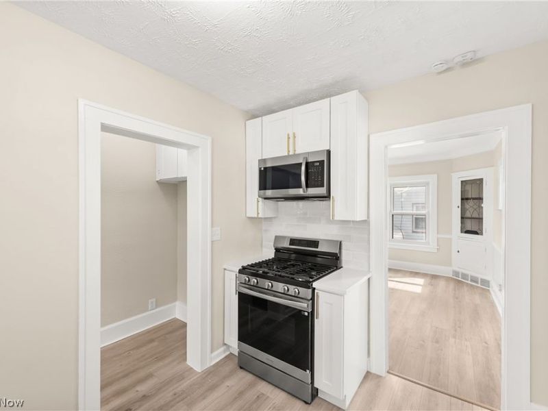 3970 Victory Boulevard, Cleveland, OH 44111 Photo 21