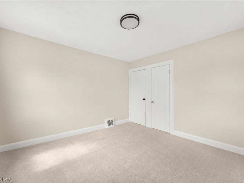 3970 Victory Boulevard, Cleveland, OH 44111 Photo 28